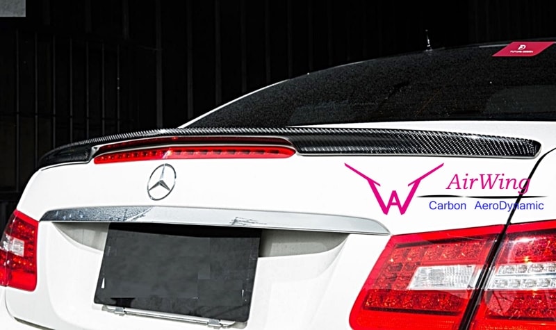 W207 - Prior Design style trunk spoiler 01
